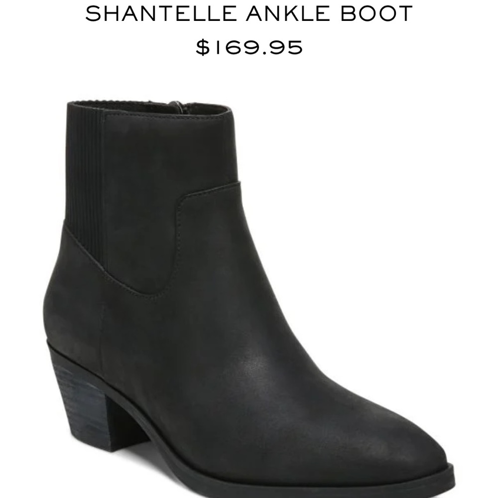 Waterproof black boots